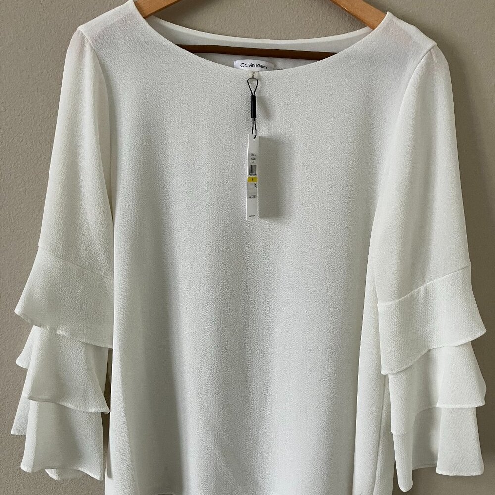 NWT Calvin Klein Medium Cream Long-sleeve Blouse